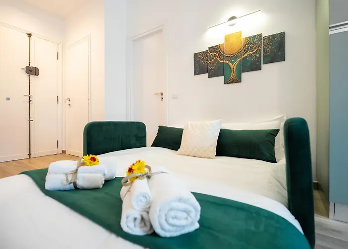 St Peter Luxury - Walk To Vatican, 4-6 Pax, A-c * Rom