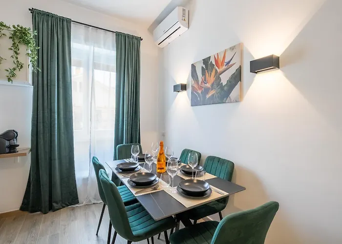 St Peter Luxury - Walk To Vatican, 4-6 Pax, A-c