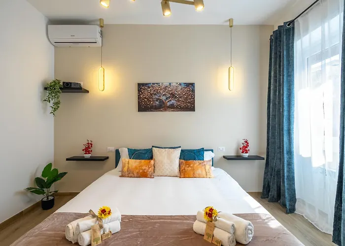 St Peter Luxury - Walk To Vatican, 4-6 Pax, A-c *